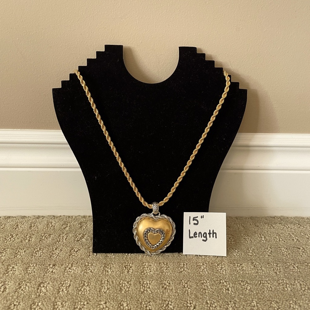 VINTAGE heart pendant necklace